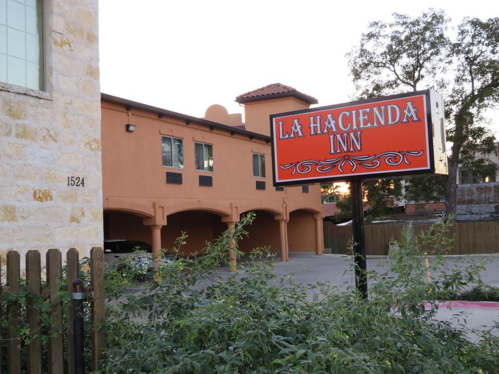 La Hacienda Inn Сан Антонио Екстериор снимка